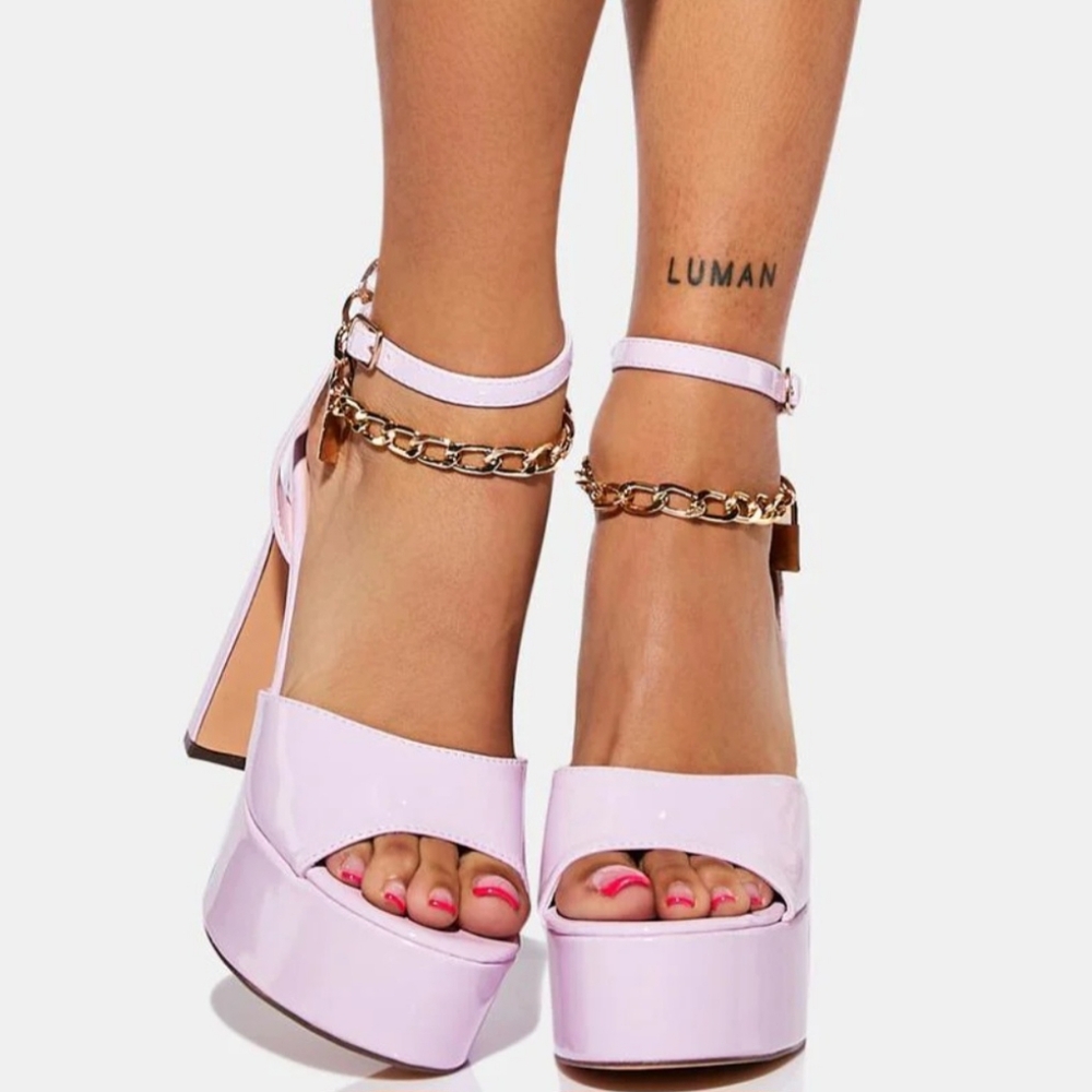 [SOLD]NWOT Pazzle Kennedy Lilac-Pink Faux Leather Gold Chain Platform High Heels
